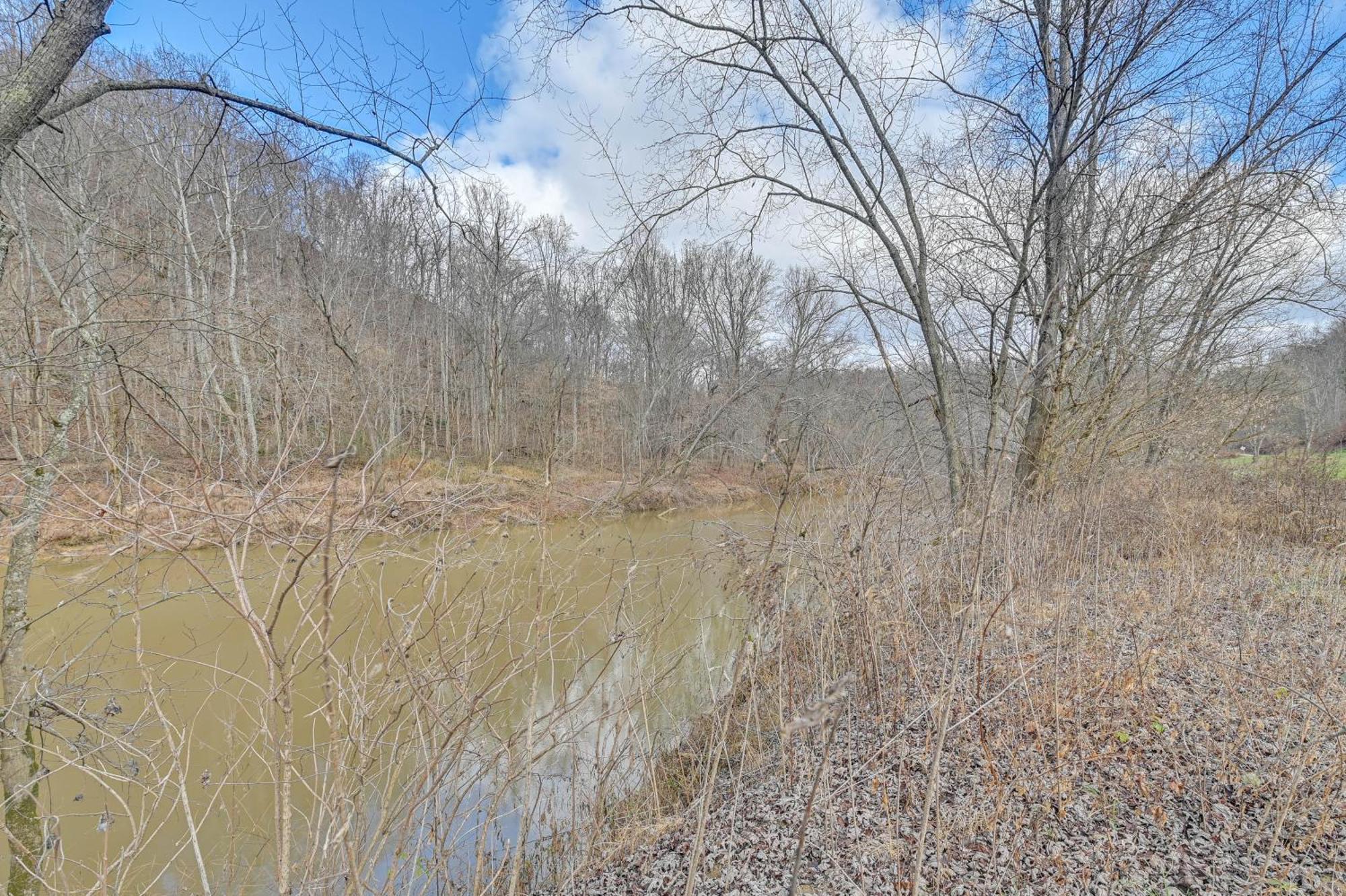 Pet-Friendly Cabin With Hot Tub In Daniel Boone Nf Beattyville Exterior photo